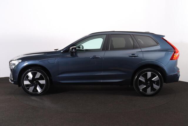 Volvo XC60 T6 Recharge AWD Plus Dark - Panorama/schuifdak - IntelliSafe Assist & Surround - 360º Camera - Harman/Kardon audio - Adaptieve LED koplampen - Verwarmde voorstoelen, stuur & achterbank - Parkeersensoren voor & achter - Elektr. bedienb. voorstoelen met geh