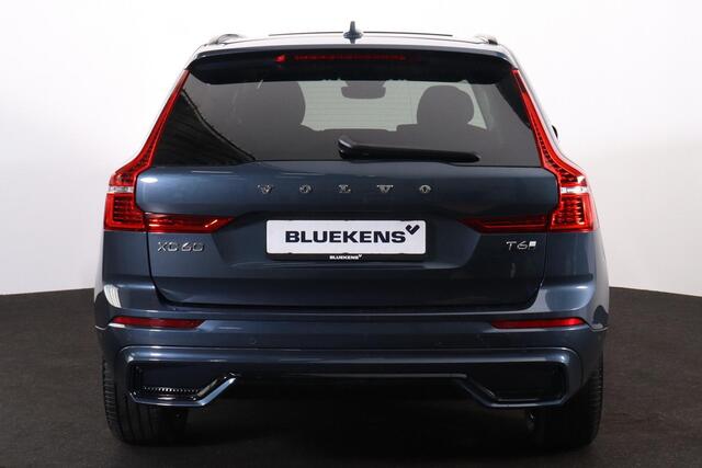 Volvo XC60 T6 Recharge AWD Plus Dark - Panorama/schuifdak - IntelliSafe Assist & Surround - 360º Camera - Harman/Kardon audio - Adaptieve LED koplampen - Verwarmde voorstoelen, stuur & achterbank - Parkeersensoren voor & achter - Elektr. bedienb. voorstoelen met geh