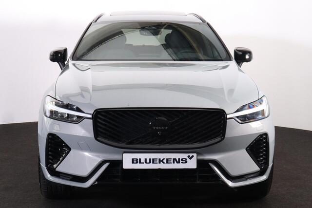 Volvo XC60 T6 Recharge AWD Plus Black Edition - Panorama/schuifdak - IntelliSafe Assist & Surround - 360º Camera - Harman Kardon audio - Adaptieve LED koplampen - Verwarmde voorstoelen, stuur & achterbank - Parkeersensoren voor & achter - Elektr. bedienb. voorstoele