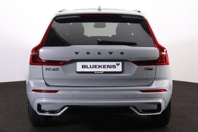 Volvo XC60 T6 Recharge AWD Plus Black Edition - Panorama/schuifdak - IntelliSafe Assist & Surround - 360º Camera - Harman Kardon audio - Adaptieve LED koplampen - Verwarmde voorstoelen, stuur & achterbank - Parkeersensoren voor & achter - Elektr. bedienb. voorstoele