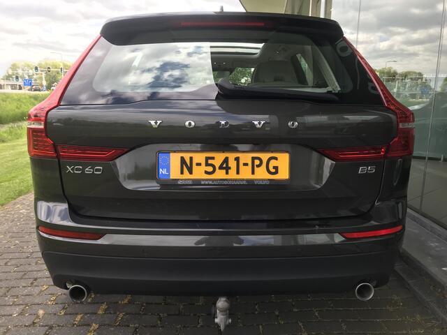 Volvo XC60 2.0 B5 Momentum Exclusive | Rijklaar incl 12 mnd Bovag | Panoramadak Trekhaak Carplay Headup