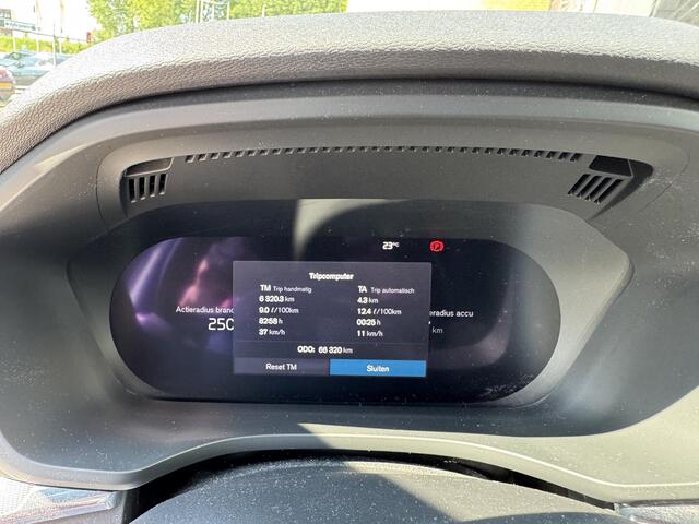Volvo XC60 2.0 T6 Plug-in hybrid AWD Plus Dark