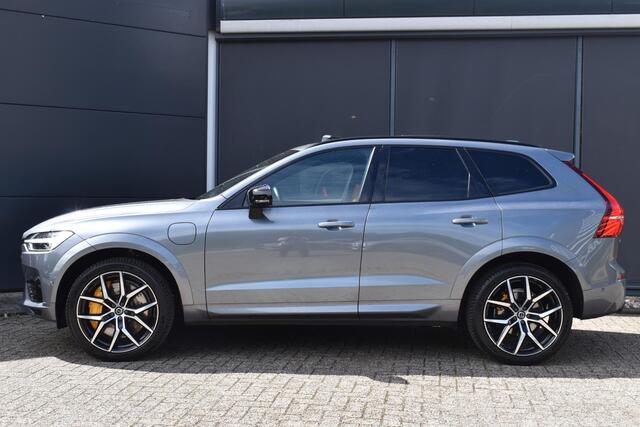 Volvo XC60 T8 AWD Polestar Engineered | Bowers & Wilkins Premium Audio | Head Up Display | 22 inch Polestar lichtmetalen velgen | Standkachel | 360 Graden Camera | Elektrisch verstelbare voorstoelen met memory | BLIS | Adaptieve Cruise Control