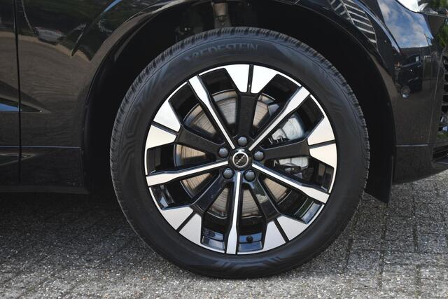 Volvo XC60 2.0 T6 Plug-in hybrid AWD Ultra Dark Panorama/schuifdak | 360 camera | Allseason banden | HarmanKardon Premium Audio | BLIS | Elektrische stoelen met geheugen functie | Semi-elektrische trekhaak