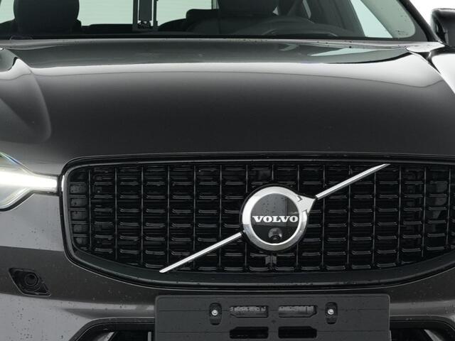 Volvo XC60 2.0 T8 Plug-in hybrid AWD Plus Dark (335kW/455PK) PANORAMA, WINTER, H&K, HuD ** 1e EIG - Ex VOLVO) ** INFORMEER OOK NAAR ONZE AANTREKKELIJKE FINANCIAL-LEASE TARIEVEN **