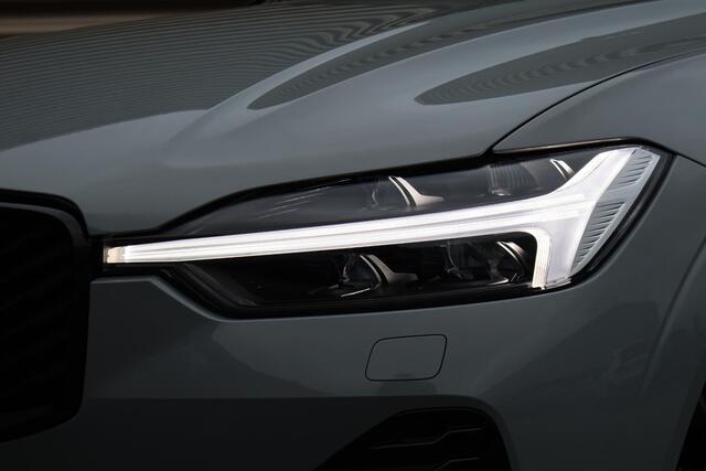 Volvo XC60 T8 Plug-in hybrid AWD Ultra Black Edition | FULL OPTION | Luchtvering | Bowers & Wilkins | Gelaagd glas