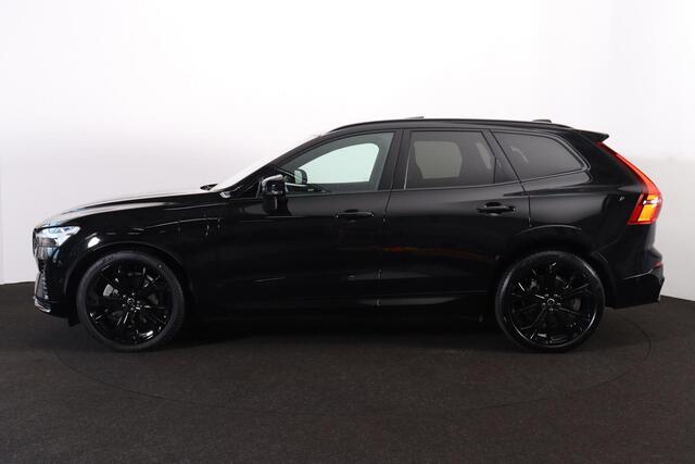 Volvo XC60 T6 Recharge AWD Plus Black Edition - Luchtvering - Panorama/schuifdak - IntelliSafe Assist & Surround - 360º Camera - Harman/Kardon audio - Adaptieve LED koplampen - Verwarmde voorstoelen, stuur & achterbank - Parkeersensoren voor & achter - Elektr. bedie