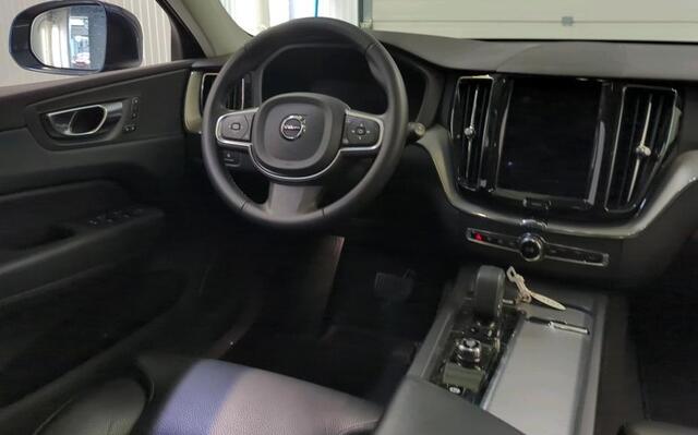 Volvo XC60 2.0 T6 350 pk Plug-in hybrid AWD Bright Navigatie Trekhaak Google Elek Comfort Stoelen Carplay Panoramadak Stoel + Stuurverwarming Pilot Assist Getint Glas NL Auto Long Range