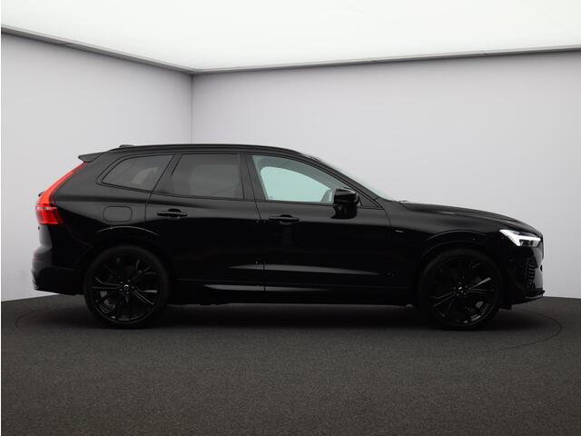 Volvo XC60 2.0 T8 Plug-in hybrid AWD Ultra Black Edition PHEV, Automaat, Luchtvering, Bower & Wilkins audio, Trekhaak semi elektrisch, Stoel- en stuurverwarming, Parkeercamera 360 graden, Panoramadak