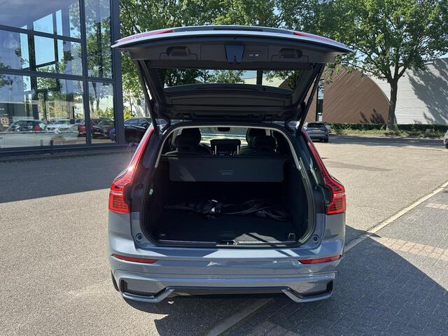 Volvo XC60 2.0 T6 Plug-in hybrid AWD Plus Dark | BOMVOL!! | 22K KM!! | STOEL STUURVERWARMING | PANO | ELEK. TREKHAAK | ADAP. CRUISRE | MEM. STOELEN | ACHTERBANK VERWARMD | ELEK. ACHTERKLEP | 12 MND BOVAG GARANTIE | DEALER ONDERHOUDEN |