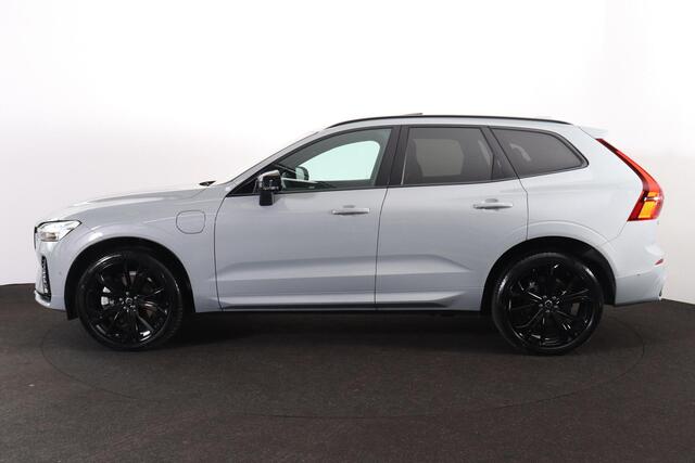 Volvo XC60 T6 Recharge AWD Plus Black Edition - Panorama/schuifdak - IntelliSafe Assist & Surround - 360º Camera - Harman/Kardon audio - Adaptieve LED koplampen - Verwarmde voorstoelen, stuur & achterbank - Parkeersensoren voor & achter - Elektr. bedienb. voorstoele