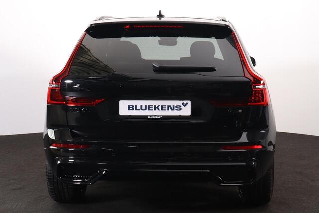 Volvo XC60 T6 Recharge AWD Plus Dark - IntelliSafe Assist & Surround - Harman/Kardon audio - Parkeercamera achter - Verwarmde voorstoelen, stuur & achterbank - Parkeersensoren voor & achter - Elektr. bedienb. voorstoelen met geheugen - Draadloze tel. lader - Extra g