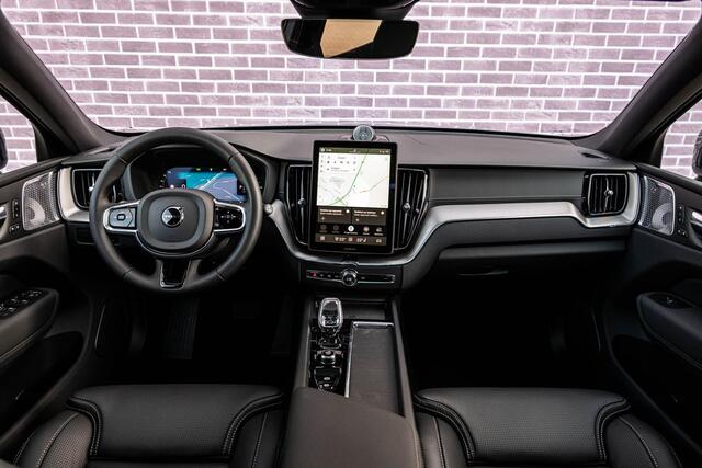Volvo XC60 2.0 T8 Plug-in hybrid AWD Ultra Dark Exec. Ed. | Bowers & Wilkins | Luchtvering | Stoelmassage & Ventilatie | Gelaagd glas | Head-up Display | 22'' |