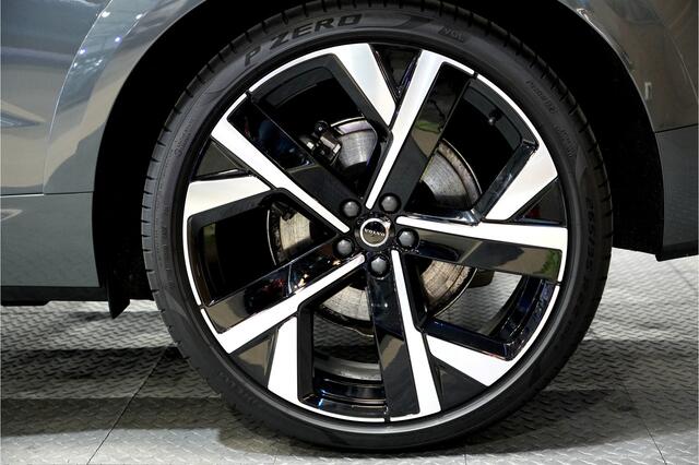 Volvo XC60 2.0 T8 AWD 335kW/456pk Aut8 Recharge Ultra Dark LUCHTVERING + BOWERS&WILKINS + PANORAMADAK + BLIS + HEAD-UP + PILOT ASSIST + V&A STOEL-&STUURVERWARMING + ADAPT.CRUISE + GOOGLE DASH&SERVICES + STOELVENTILATIE&-MASSAGE + 360 CAMERA + 22" LM-VELGEN!!