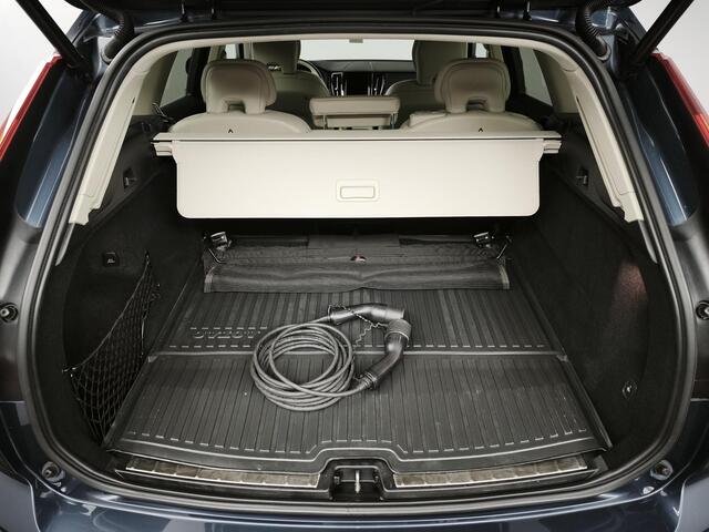Volvo XC60 2.0 T6 Plug-in hybrid AWD Plus Bright 350PK SOH 95,9% | Elek. Trekhaak | Panoramadak | Adaptieve Cruise Control | Memory Seats | Leder| Dodehoekdetectie
