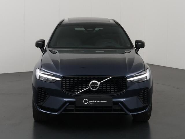 Volvo XC60 2.0 T6 Plug-in hybrid AWD R-Design | Panoramadak | Contour stoelen | HUD | Lederen Interieur | Ele. verstelbare stoelen + Geheugen | Navigatie | Stoelverwarming | 360 Camera | DAB | Apple CarPlay/Android Auto | LED | Adaptieve Cruise Control |