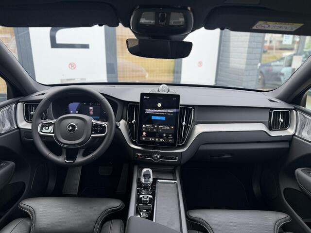 Volvo XC60 2.0 T8 Plug-in hybrid AWD Ultra Dark Exec. Ed. Edition | Luchtvering | 22" | Gelamineerd Glas | Bowers & Wilkins | Stoelmassage & Ventilatie | MY '27 |