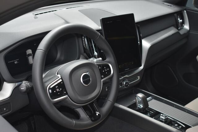 Volvo XC60 T6 Plug-in hybrid AWD Essential | Google Navigatie | Stoel-/Stuurwielverwarming | Extra getinte ramen achter | Parkeersensoren voor en achter | Adaptieve Cruise Control | Pilot Assist | Cardamom Nordico |