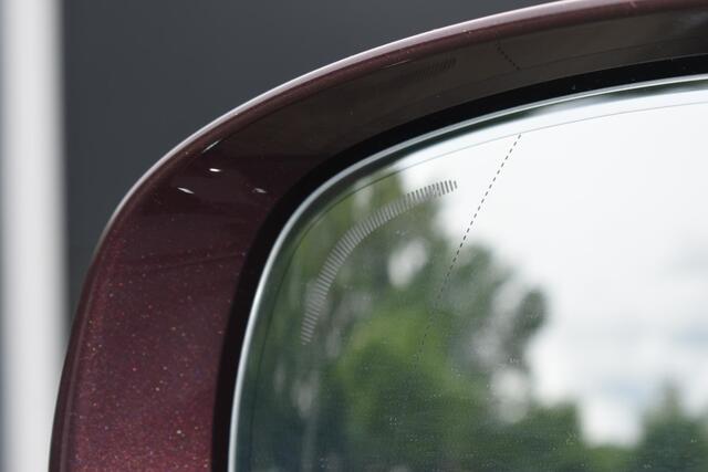 Volvo XC60 T6 Plug-in hybrid AWD Essential | Google Navigatie | Stoel-/Stuurwielverwarming | Extra getinte ramen achter | Parkeersensoren voor en achter | Adaptieve Cruise Control | Pilot Assist | Cardamom Nordico |