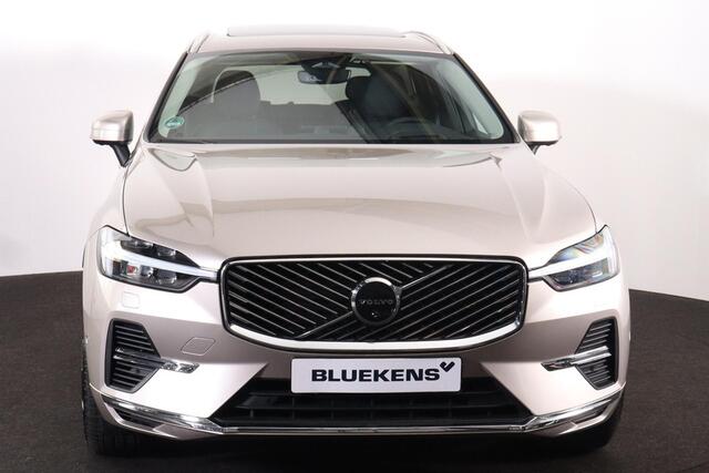 Volvo XC60 T8 Recharge AWD Ultimate Bright - Luchtvering - Panorama/schuifdak - IntelliSafe Assist & Surround - 360º Camera - Bowers & Wilkins audio - Adaptieve LED koplampen - Verwarmde voorstoelen, stuur & achterbank - Parkeersensoren voor & achter - Elektr. bedie