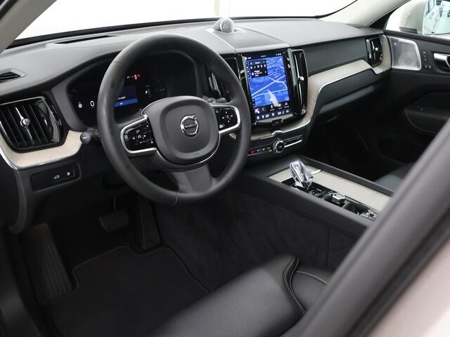 Volvo XC60 2.0 T8 Plug-in hybrid AWD Ultimate Bright | Panoramadak | Luchtvering | Bowers & Wilkins | Cruise Control Adaptief | Parkeercamera 360° |