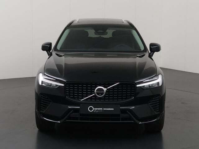 Volvo XC60 2.0 T6 Plug-in hybrid AWD Plus Bright | Panoramadak | Harman / Kardon | Parkeercamera 360° | Cruise Control Adaptief | Fulle Led koplampen |