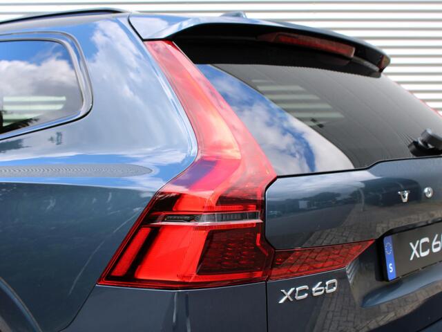 Volvo XC60 2.0 T6 Plug-in hybrid AWD Plus Dark Automaat / Panoramadak / Head-up display / 360* camera / Privacy Glass / 21" velgen