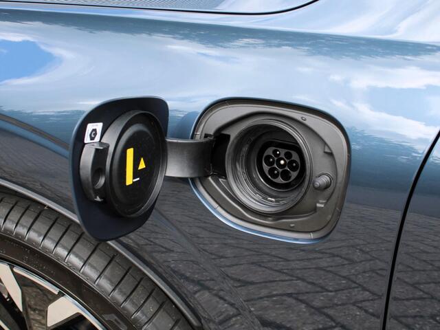 Volvo XC60 2.0 T6 Plug-in hybrid AWD Plus Dark Automaat / Panoramadak / Head-up display / 360* camera / Privacy Glass / 21" velgen