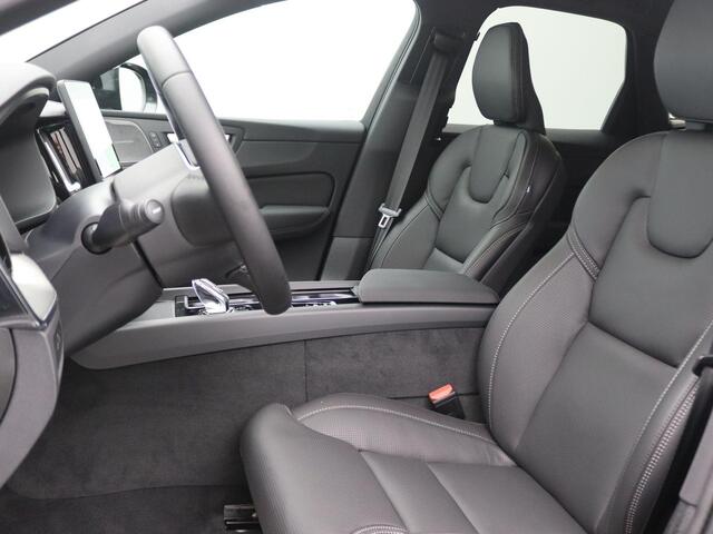 Volvo XC60 2.0 T6 Plug-in hybrid AWD Plus Black Edition Panoramadak, Trekhaak, 21" LM Velgen, 360gr. Camera, Head-Up Display, Elektr. Achterklep, Keyless, Memorystoel