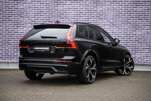 Volvo XC60 2.0 T8 Plug-in hybrid AWD Ultra Dark Executive Edition | Luchtvering | 22" | Gelamineerd Glas | Bowers & Wilkins | Stoelmassage & Ventilatie |