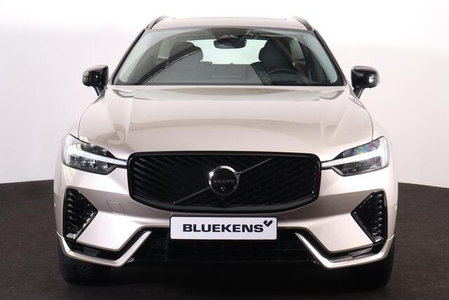 Volvo XC60 T6 Recharge AWD Plus Dark - Panorama/schuifdak - IntelliSafe Assist & Surround - 360º Camera - Harman/Kardon audio - Verwarmde voorstoelen, stuur & achterbank - Parkeersensoren voor & achter - Head up display - Draadloze tel. lader - Inklapbare trekhaak -