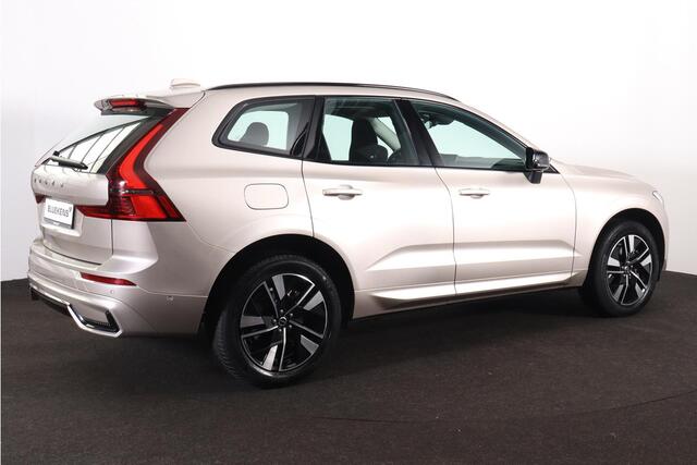 Volvo XC60 T6 Recharge AWD Plus Dark - Panorama/schuifdak - IntelliSafe Assist & Surround - 360º Camera - Harman/Kardon audio - Verwarmde voorstoelen, stuur & achterbank - Parkeersensoren voor & achter - Head up display - Draadloze tel. lader - Inklapbare trekhaak -