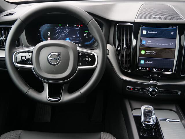 Volvo XC60 2.0 T8 455 Pk Plug-in hybrid AWD Plus Dark Pano-dak / Adaptive Cruise / Winterpakket / Harman Kardon