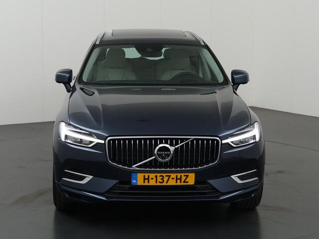 Volvo XC60 2.0 T8 Twin Engine AWD Inscription | SOH 75,2% | Panoramadak | Luchtvering | Elek. Trekhaak | Cruise Control Adaptief | Harman Kardon | Elek. Achterklep | Apple Carplay/Android Auto |