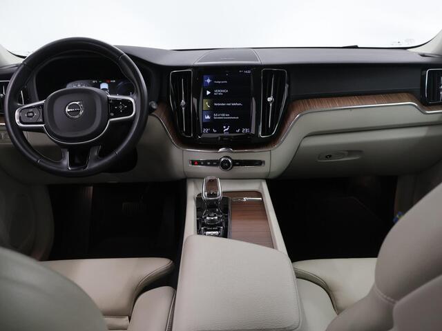 Volvo XC60 2.0 T8 Twin Engine AWD Inscription | SOH 75,2% | Panoramadak | Luchtvering | Elek. Trekhaak | Cruise Control Adaptief | Harman Kardon | Elek. Achterklep | Apple Carplay/Android Auto |