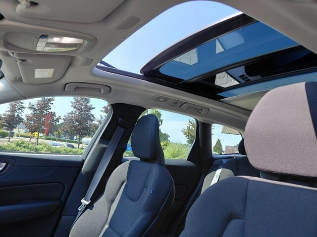 Volvo XC60 2.0B4 HYBRID PANORAMADAK EL.TREKHAAK STOEL/STUURVERWARMING