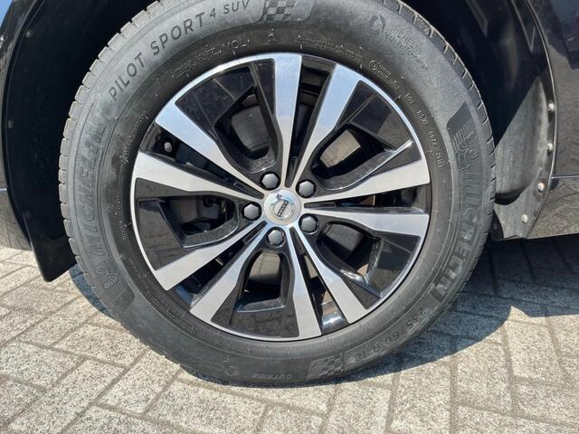 Volvo XC60 2.0 T4 190PK Momentum APPLE Carply/STOELVERWARMING/DEALER AUTO