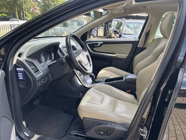 Volvo XC60 2.0 D4 Aut8 Polar+ Panorama Standkachel