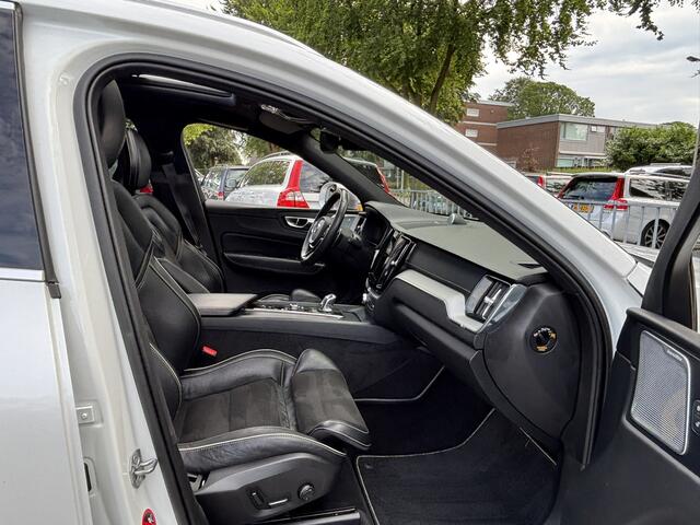 Volvo XC60 T8 AWD R-Design B&W HeadUp Luchtvering 360 Keyless DAB