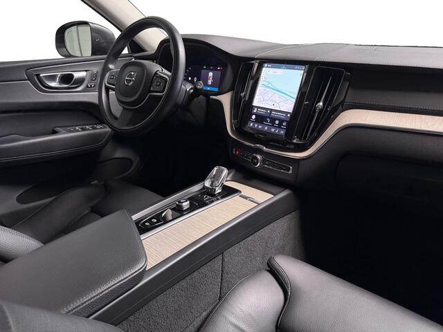 Volvo XC60 2.0 T6 Plug-in hybrid AWD Inscription I Panoramadak I Elek. Trekhaak I 360 Camera