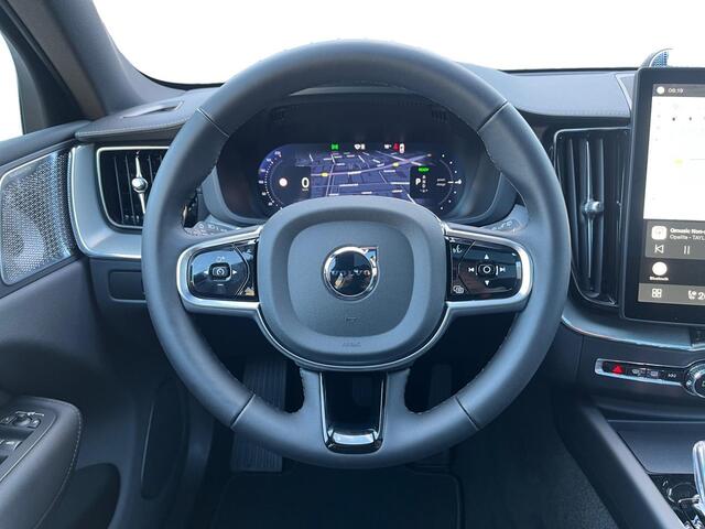 Volvo XC60 T8 Plug-in hybrid AWD Ultra Black Edition | FULL OPTION | Luchtvering | Bowers & Wilkins | Gelaagd glas