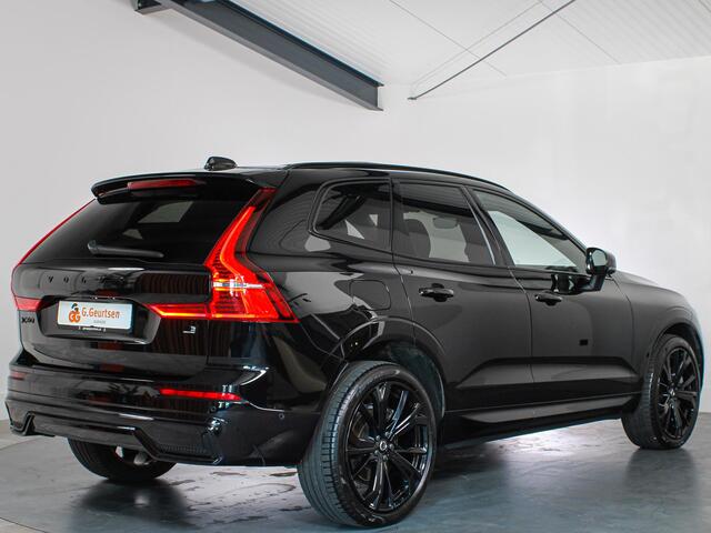 Volvo XC60 2.0 T6 Plug-in hybrid AWD Ultra Black Edition Trekhaak, ACC, Massage, Harman/Kardon, Dodehoek detectie, Rondomzicht Camera, Stoelventilatie/verwarming, Apple CarPlay/Android Auto