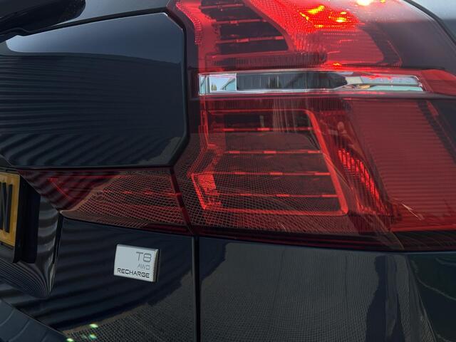 Volvo XC60 2.0 T8 Plug-in hybrid AWD Ultimate Dark Panoramadak, Geventileerde / Massage comfort stoelen, Harman-Kardon premium sound, Verwarmde stoelen 4X, Trekhaak semi electrisch