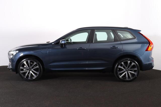Volvo XC60 T6 Recharge AWD Core - IntelliSafe Assist & Surround - 360º Camera - Harman/Kardon audio - Verwarmde voorstoelen, stuur & achterbank - Parkeersensoren voor & achter - Draadloze tel. lader - 18' LMV
