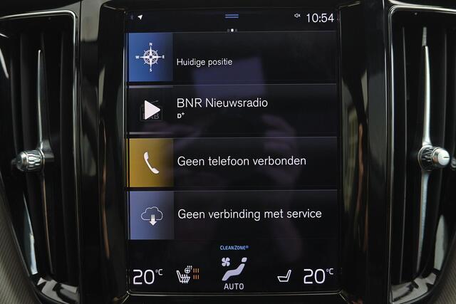 Volvo XC60 Recharge T6 AWD Inscription - Panorama/schuifdak - IntelliSafe Assist & Surround - 360º Camera - Harman/Kardon audio - Adaptieve LED koplampen - Verwarmde voorstoelen, stuur & achterbank - Parkeersensoren voor & achter - Elektr. bedienb. voorstoelen met g