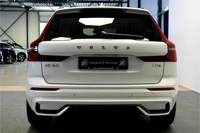 Volvo XC60 2.0 T8 AWD 335kW/456pk Aut8 Recharge Ultra Dark Excl. LUCHTVERING + BOWERS&WILKINS + PANORAMADAK + BLIS + HEAD-UP + PILOT ASSIST + V&A STOEL-&STUURVERWARMING + GOOGLE + STOELVENTILATIE&-MASSAGE + ADAPT.CRUISE + 360 CAMERA + 21" LM-VELGEN!!