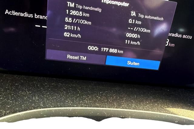 Volvo XC60 2.0 T6 AWD 293kW/399pk Aut8 Inscription Long Range PANORAMADAK + HARMAN/KARDON + PILOT ASSIST + GOOGLE MAPS&SERVICES + 360 CAMERA + KEYLESS + LANE ASSIST + MATRIX LED + STOELVERWARMING&-VENTILATIE + STUURVERWARMING + PARKSENSOREN V&A + 21" LM-VELGEN!!
