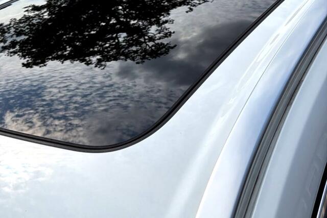 Volvo XC60 2.0 T6 AWD 293kW/399pk Aut8 Inscription Long Range PANORAMADAK + HARMAN/KARDON + PILOT ASSIST + GOOGLE MAPS&SERVICES + 360 CAMERA + KEYLESS + LANE ASSIST + MATRIX LED + STOELVERWARMING&-VENTILATIE + STUURVERWARMING + PARKSENSOREN V&A + 21" LM-VELGEN!!