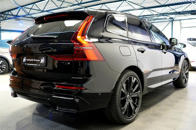 Volvo XC60 2.0 T8 AWD 299kW/407pk Aut8 MJ2027, NIEUW ¤82.945! Plug-in Ultra Black Exec. LUCHTVERING + BOWERS&WILKINS + PANORAMADAK + EL.TREKHAAK + HEAD-UP + PILOT ASSIST + STOELVERWARMING/-VENTILATIE&-MASSAGE + STUURVERARMING + 360 CAMERA + 21" LM-VELGEN!!