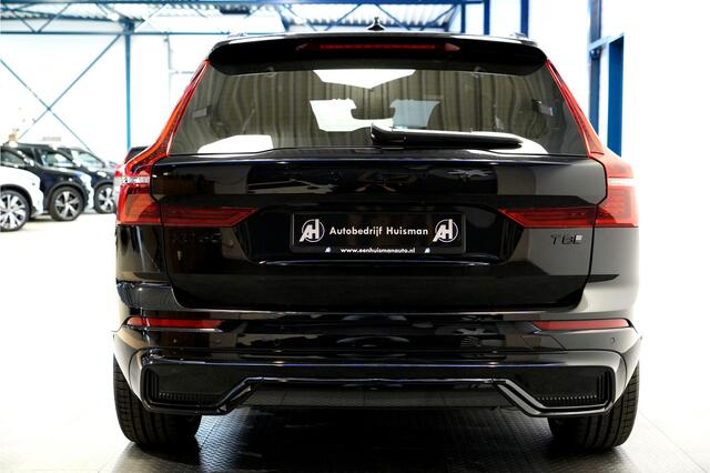 Volvo XC60 2.0 T8 AWD 299kW/407pk Aut8 MJ2027, NIEUW ¤82.945! Plug-in Ultra Black Exec. LUCHTVERING + BOWERS&WILKINS + PANORAMADAK + EL.TREKHAAK + HEAD-UP + PILOT ASSIST + STOELVERWARMING/-VENTILATIE&-MASSAGE + STUURVERARMING + 360 CAMERA + 21" LM-VELGEN!!